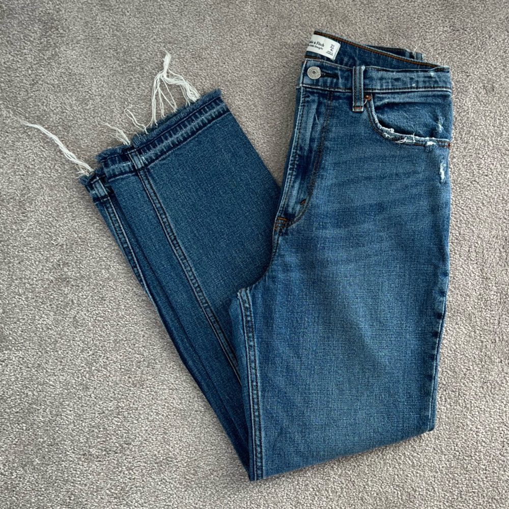 A&F Ultra High Rise Ankle Straight Jeans
